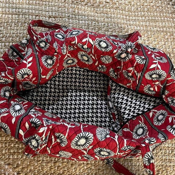 Vera Bradley Duffle Bag RARE - Picture 9 of 12